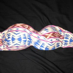 Candie’s bikini top